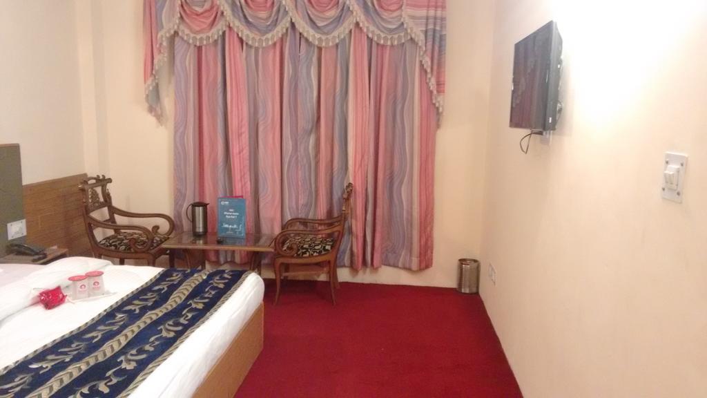 Chichoga Holiday Inn Manāli Szoba fotó